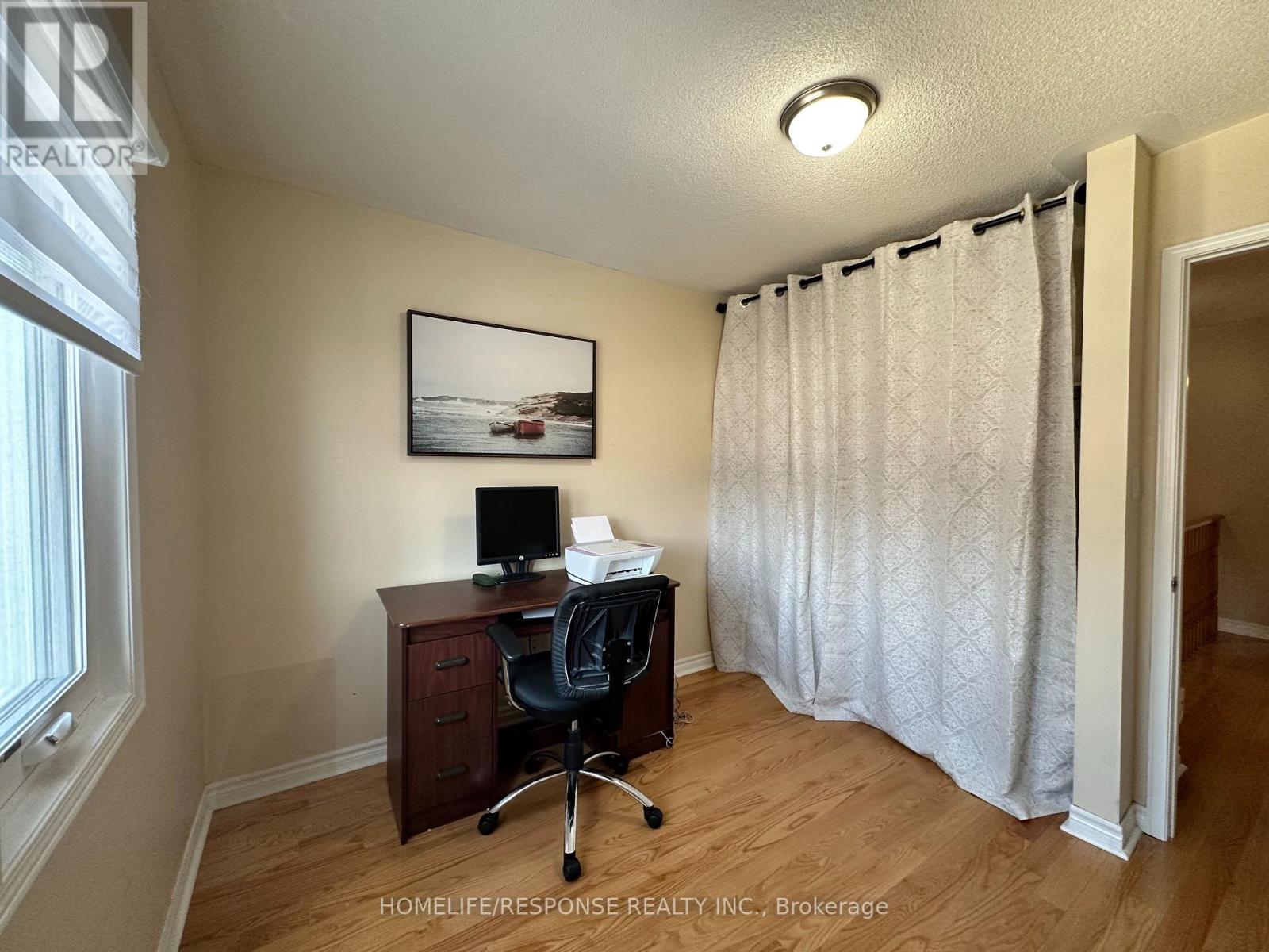 89 Ravenscliffe Court, Brampton, Ontario  L6X 4N9 - Photo 13 - W12863572