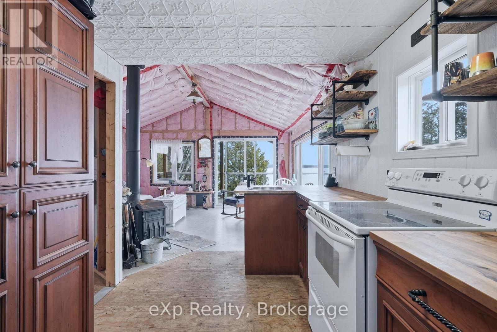 99 Teddy Bear Lane, South Bruce Peninsula, Ontario N0H 2T0 - Photo 12 - X12945900