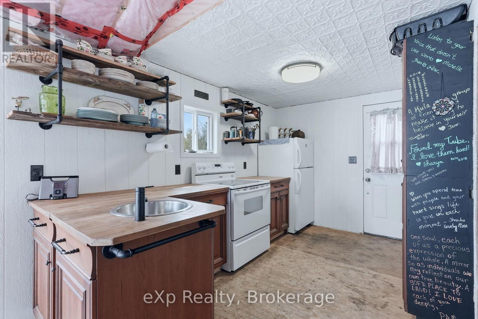 99 Teddy Bear Lane, South Bruce Peninsula, Ontario N0H 2T0 - Photo 13 - X12945900