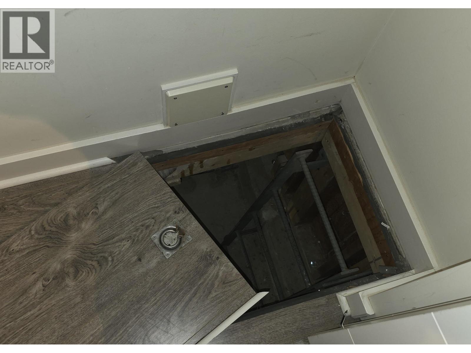 103 735 W 15th Street, North Vancouver, British Columbia  V7M 0B8 - Photo 22 - R3105841