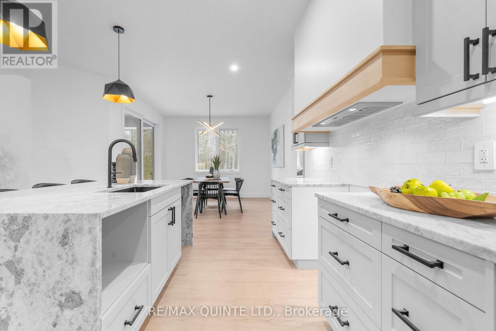 235 Michael's Way, Prince Edward County, Ontario  K0K 1L0 - Photo 10 - X12945932