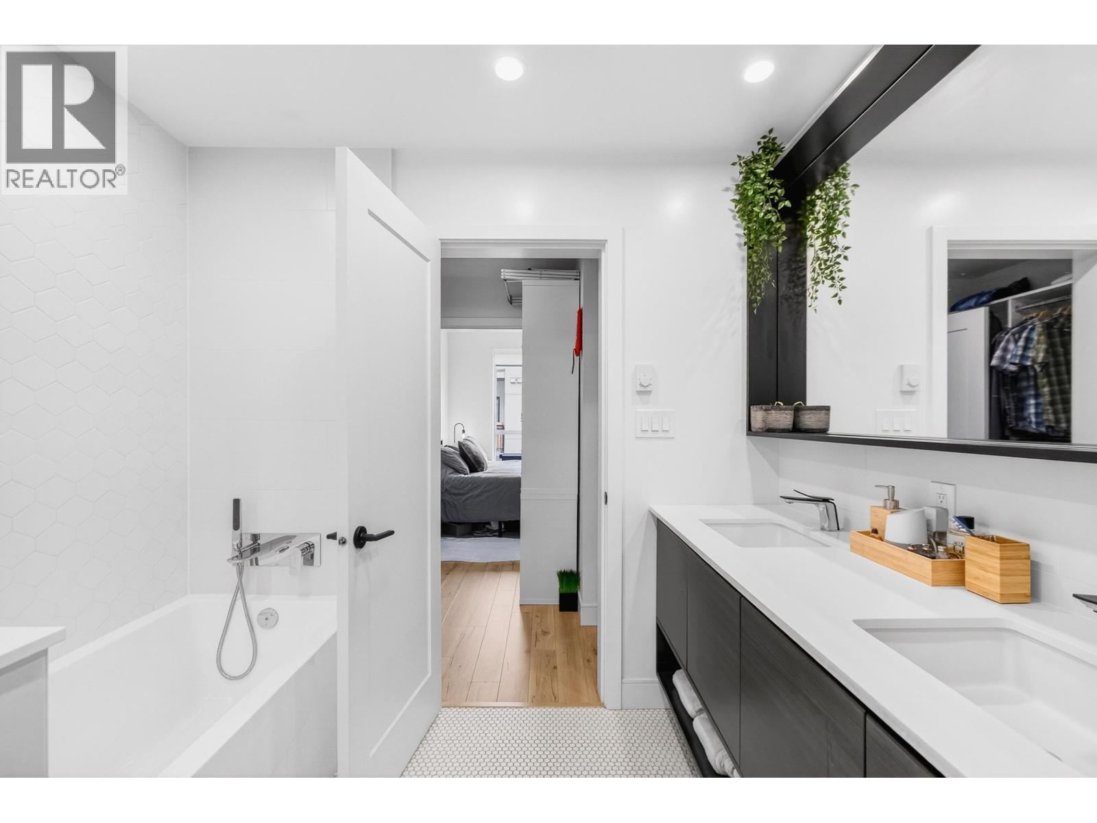 610 55 Klahanie Drive, Port Moody, British Columbia  V3H 0M9 - Photo 20 - R3105849