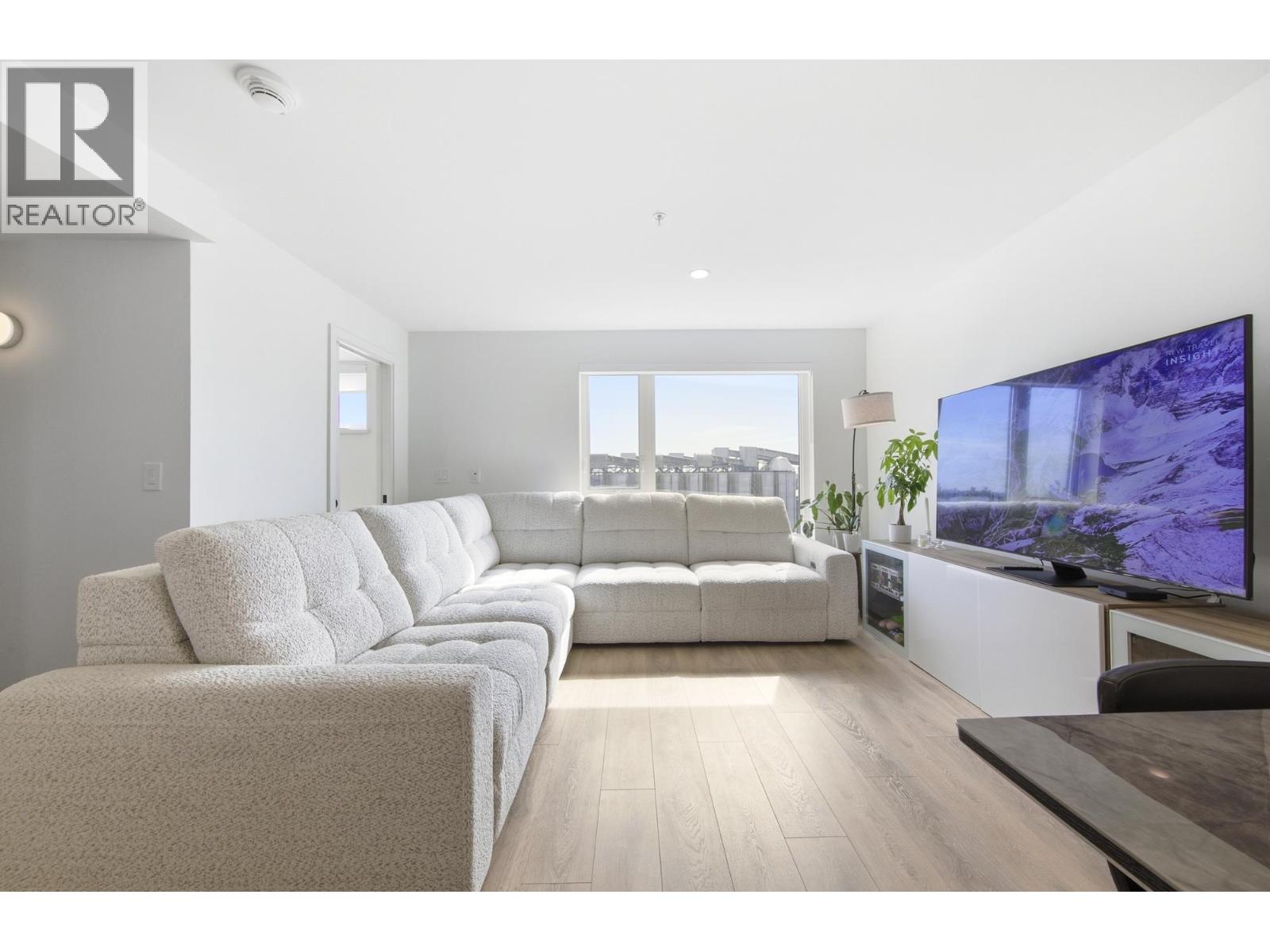 356 555 E 2nd Street, North Vancouver, British Columbia  V7L 1E1 - Photo 6 - R3105855