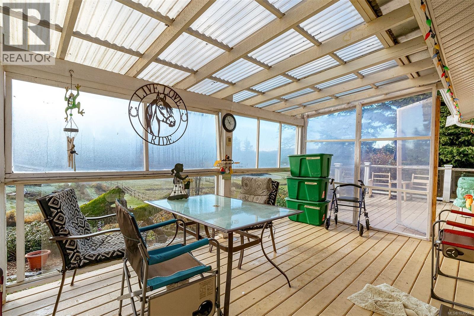 4040 Holland Ave, Saanich, British Columbia  V8Z 5K1 - Photo 58 - 1030581