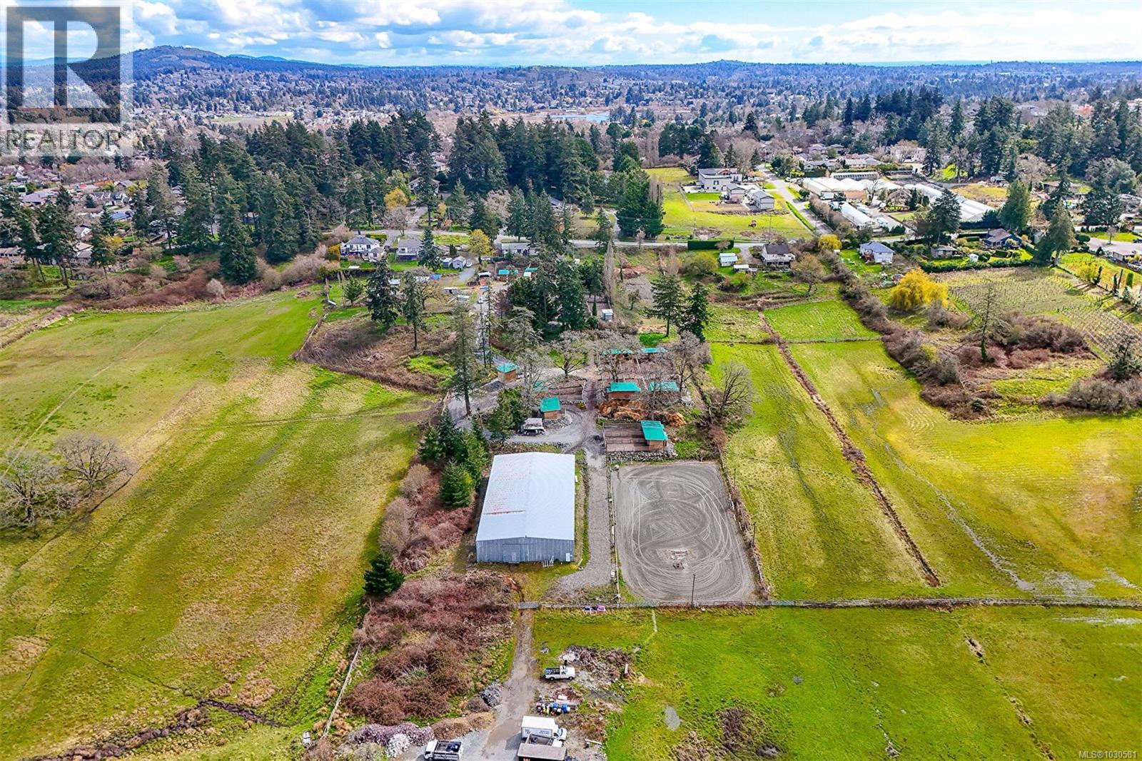 4040 Holland Ave, Saanich, British Columbia  V8Z 5K1 - Photo 10 - 1030581