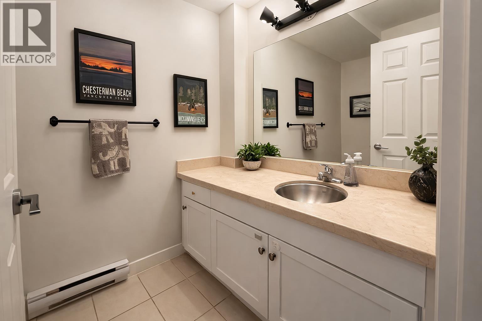 6 1233 Main Street, Squamish, British Columbia  V8B 0P7 - Photo 13 - R3099312