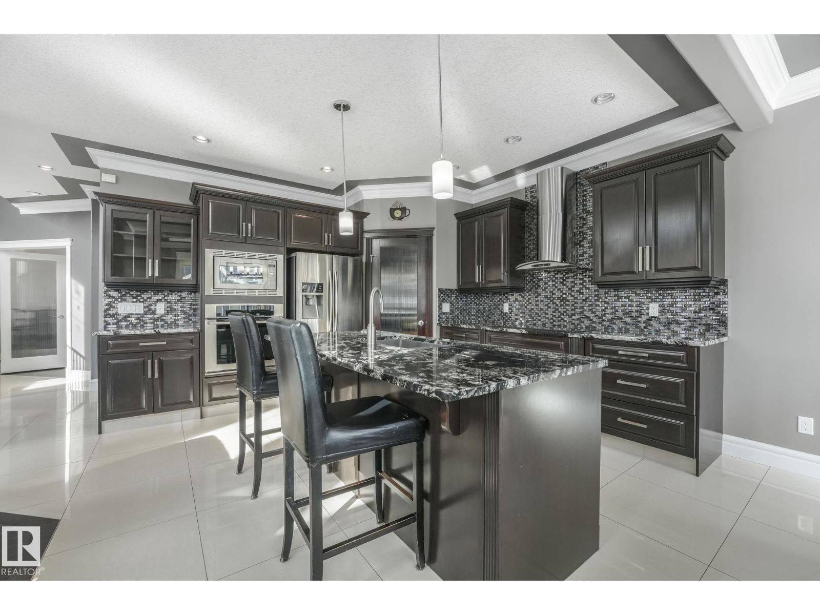 1360 Cunningham Dr Sw, Edmonton, Alberta  T6W 2R6 - Photo 4 - E4480070