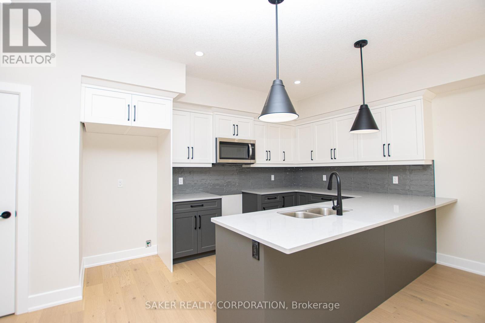 619 Regent Street, Strathroy-Caradoc, Ontario  N0L 1W0 - Photo 10 - X12945872