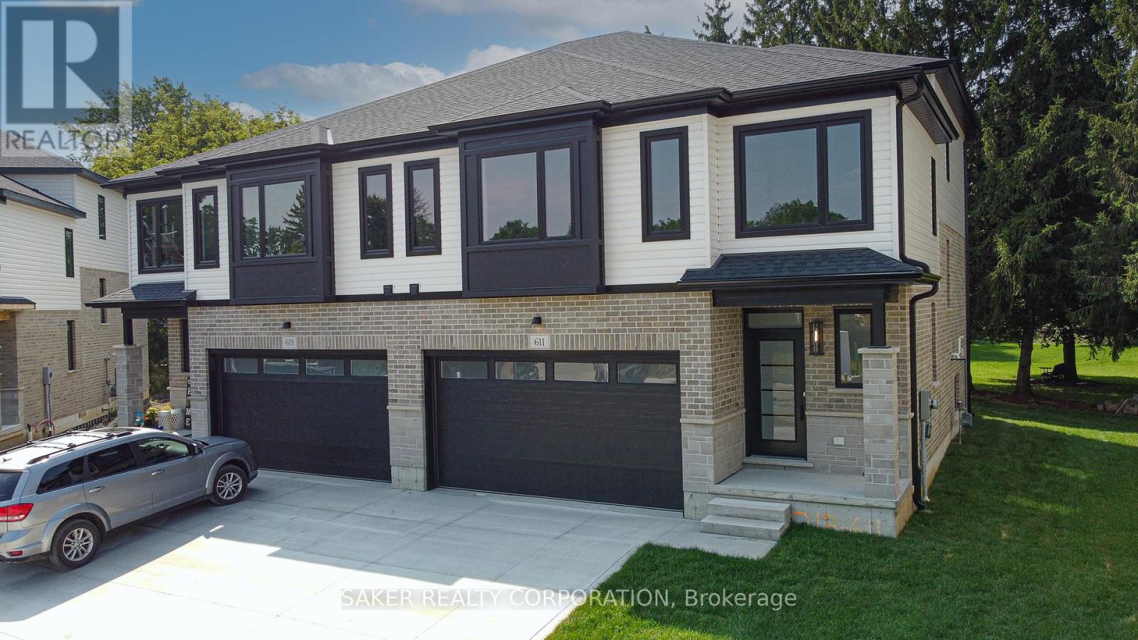 619 Regent Street, Strathroy-Caradoc, Ontario  N0L 1W0 - Photo 2 - X12945872