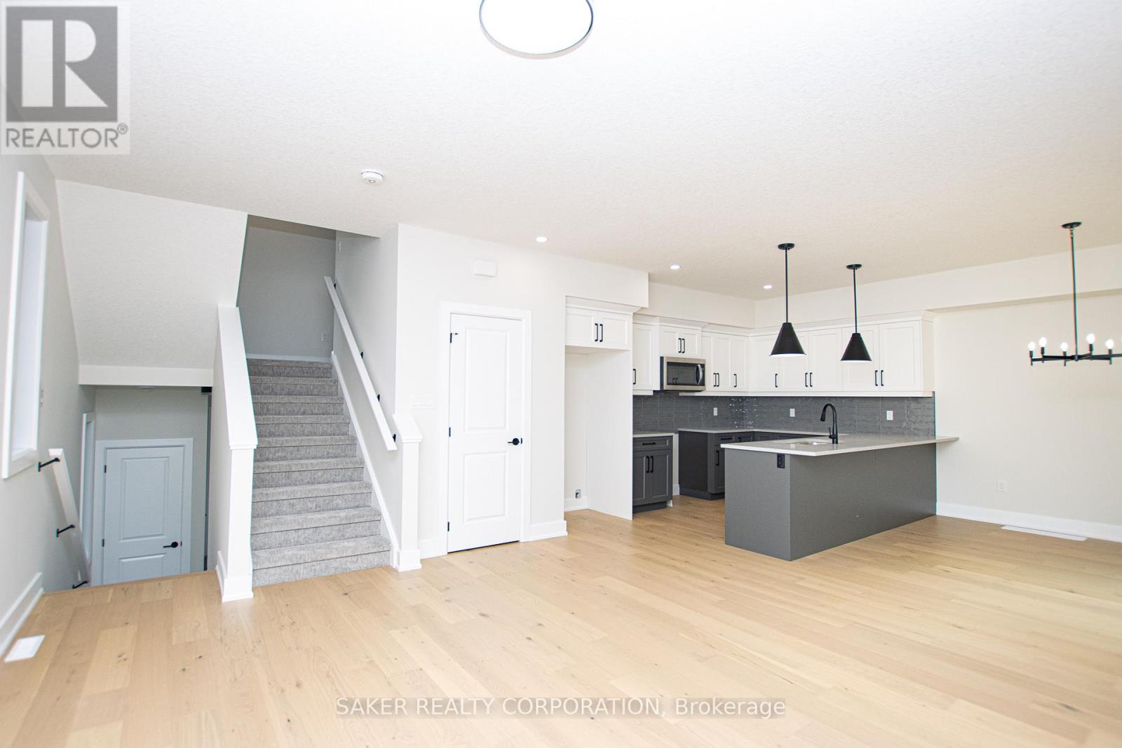 619 Regent Street, Strathroy-Caradoc, Ontario  N0L 1W0 - Photo 8 - X12945872