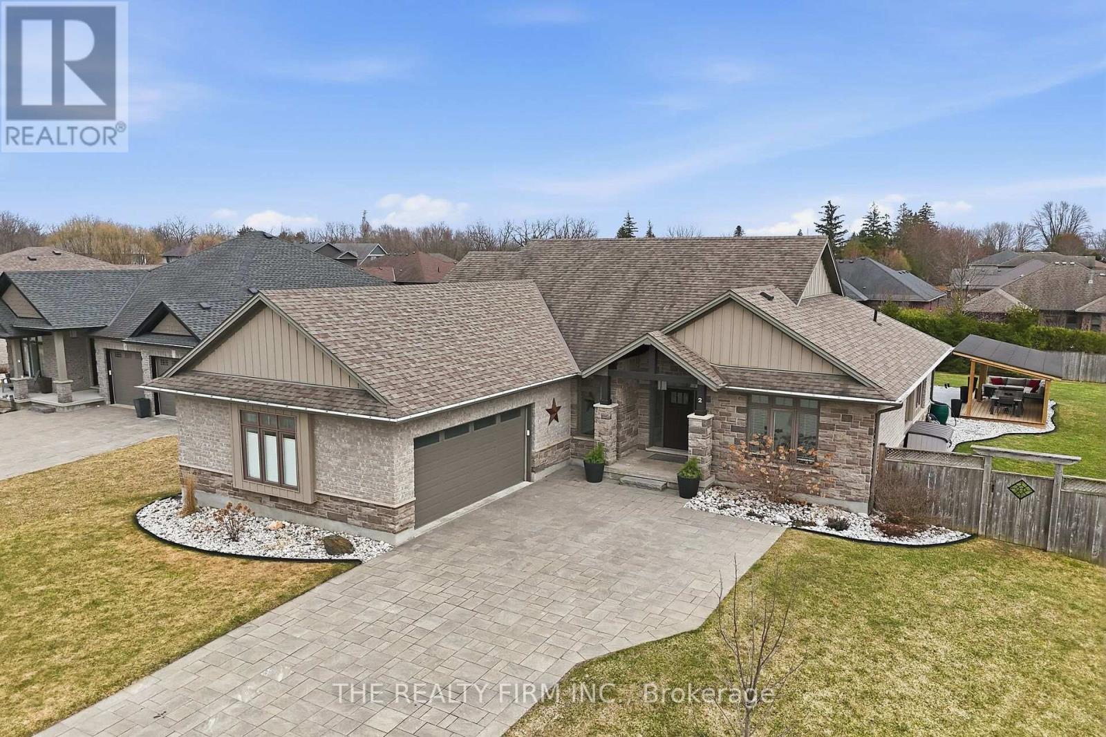 2 Slammer Trail, Thames Centre, Ontario  N0M 2P0 - Photo 1 - X12945892