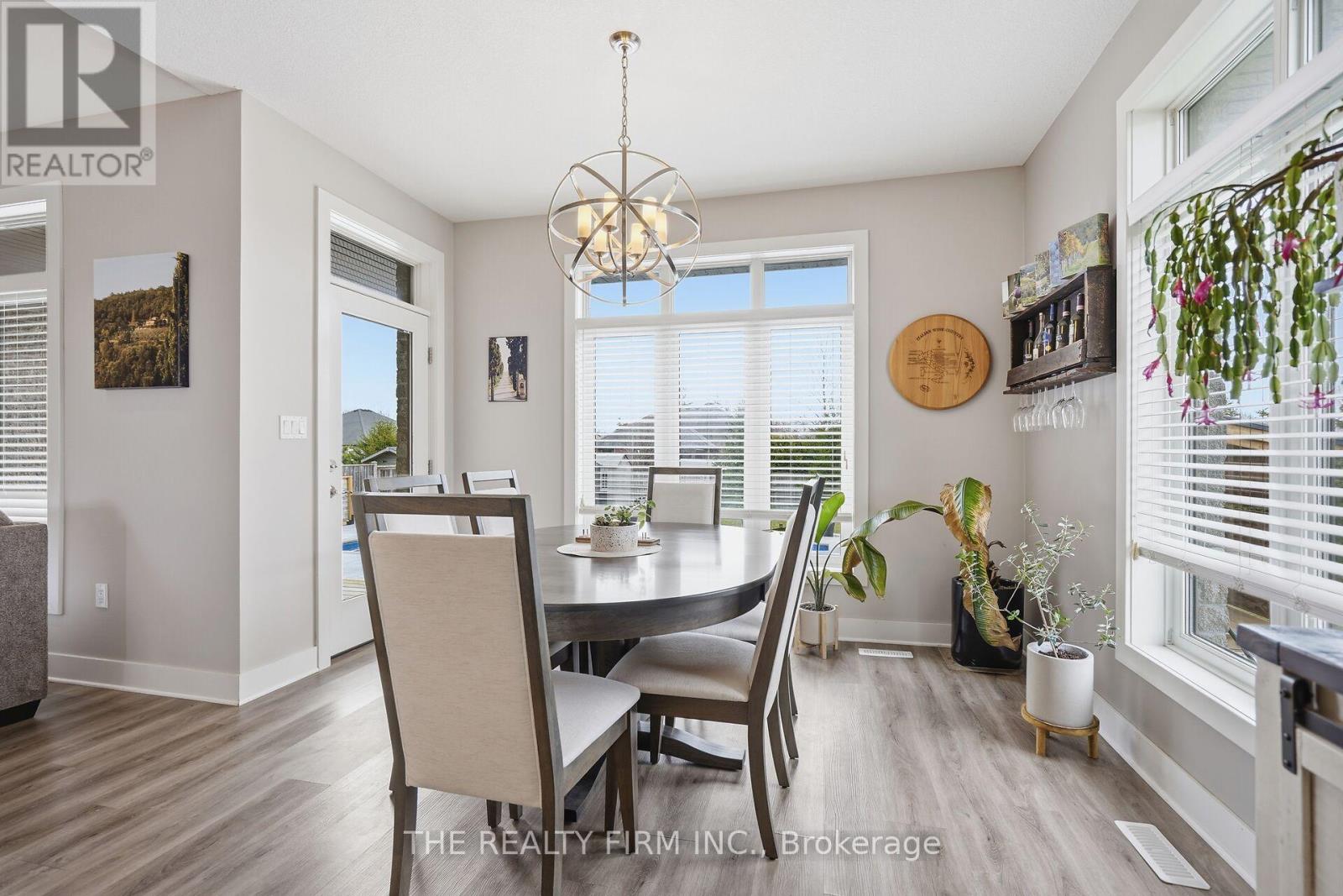 2 Slammer Trail, Thames Centre, Ontario  N0M 2P0 - Photo 16 - X12945892