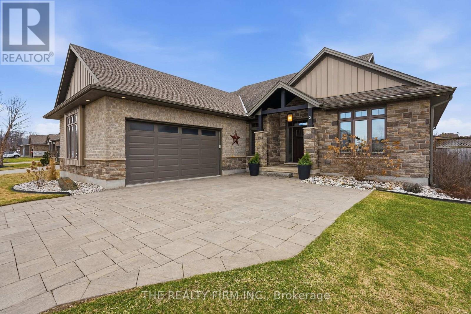 2 Slammer Trail, Thames Centre, Ontario  N0M 2P0 - Photo 2 - X12945892