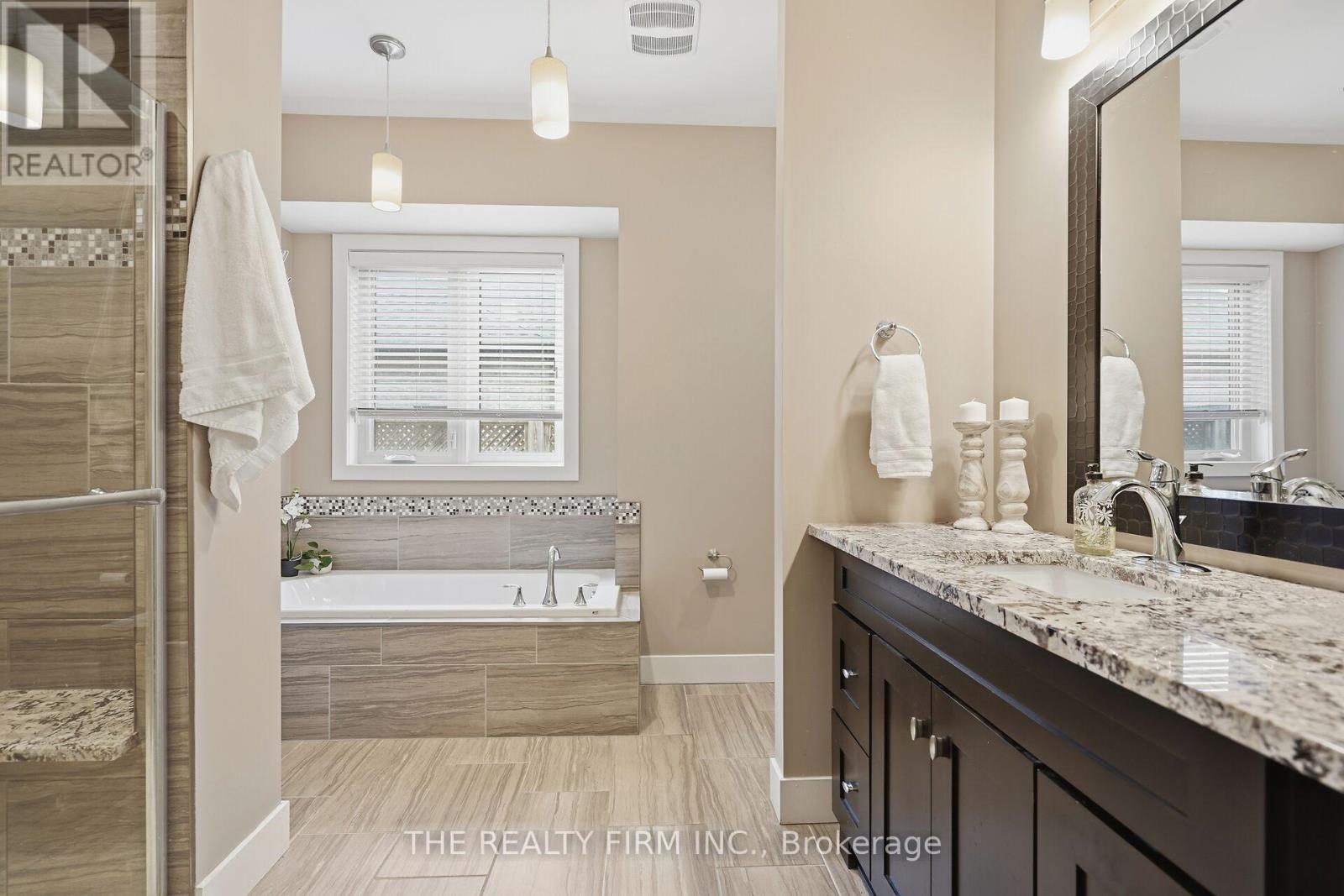 2 Slammer Trail, Thames Centre, Ontario  N0M 2P0 - Photo 21 - X12945892