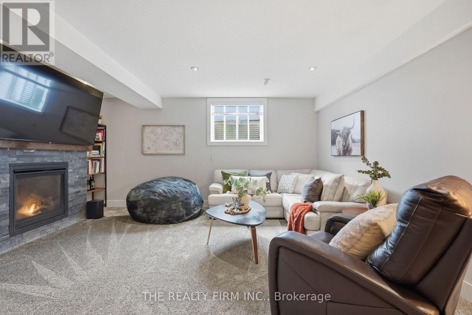 2 Slammer Trail, Thames Centre, Ontario  N0M 2P0 - Photo 30 - X12945892