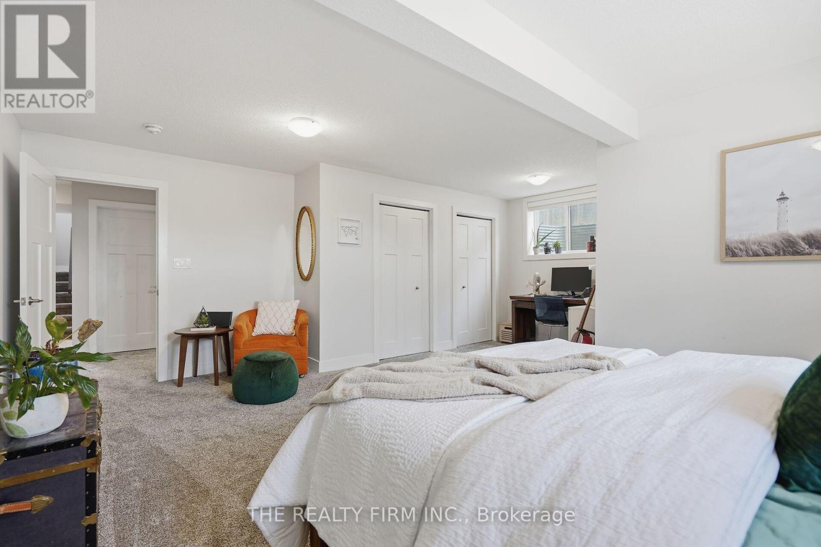 2 Slammer Trail, Thames Centre, Ontario  N0M 2P0 - Photo 35 - X12945892