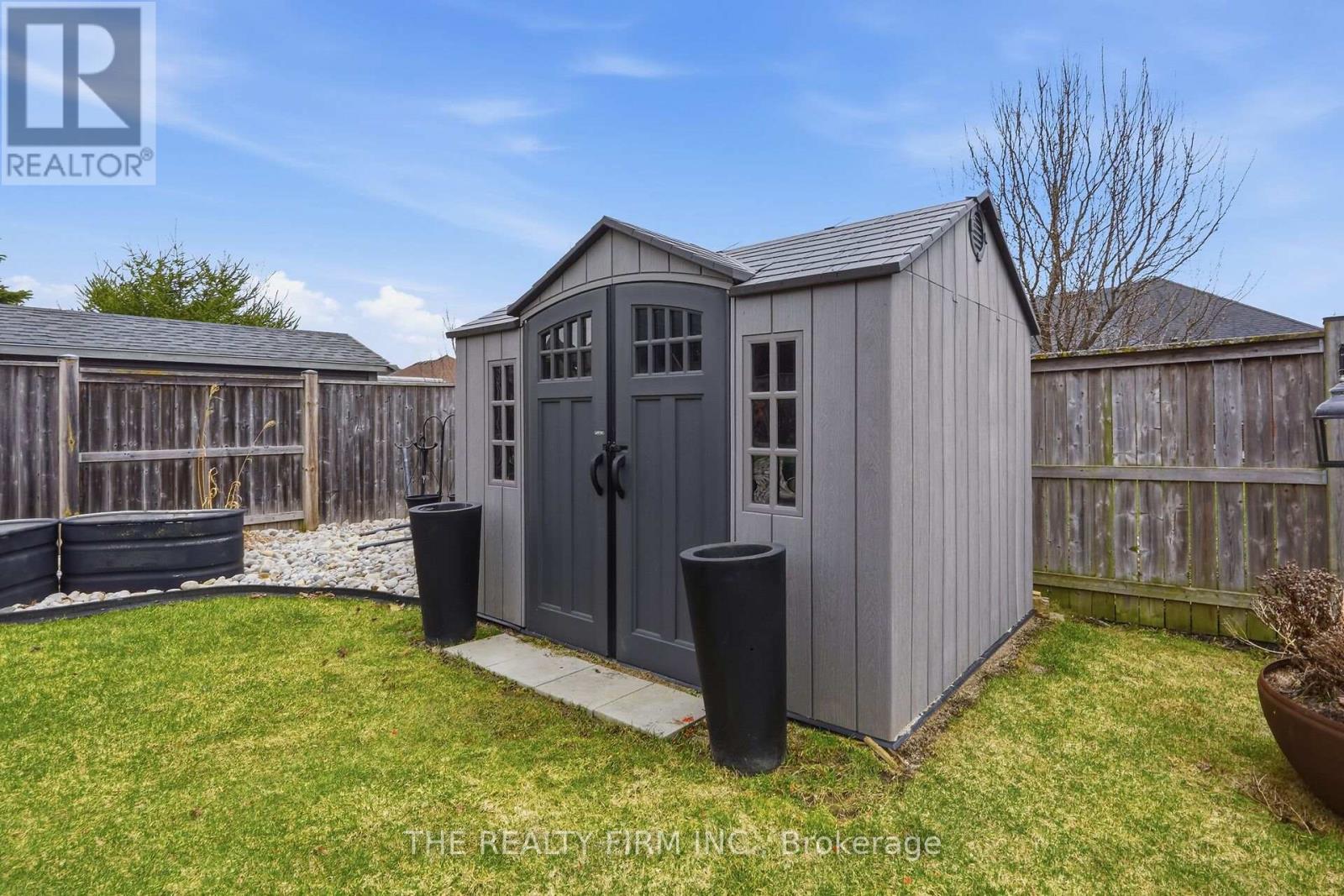 2 Slammer Trail, Thames Centre, Ontario  N0M 2P0 - Photo 46 - X12945892