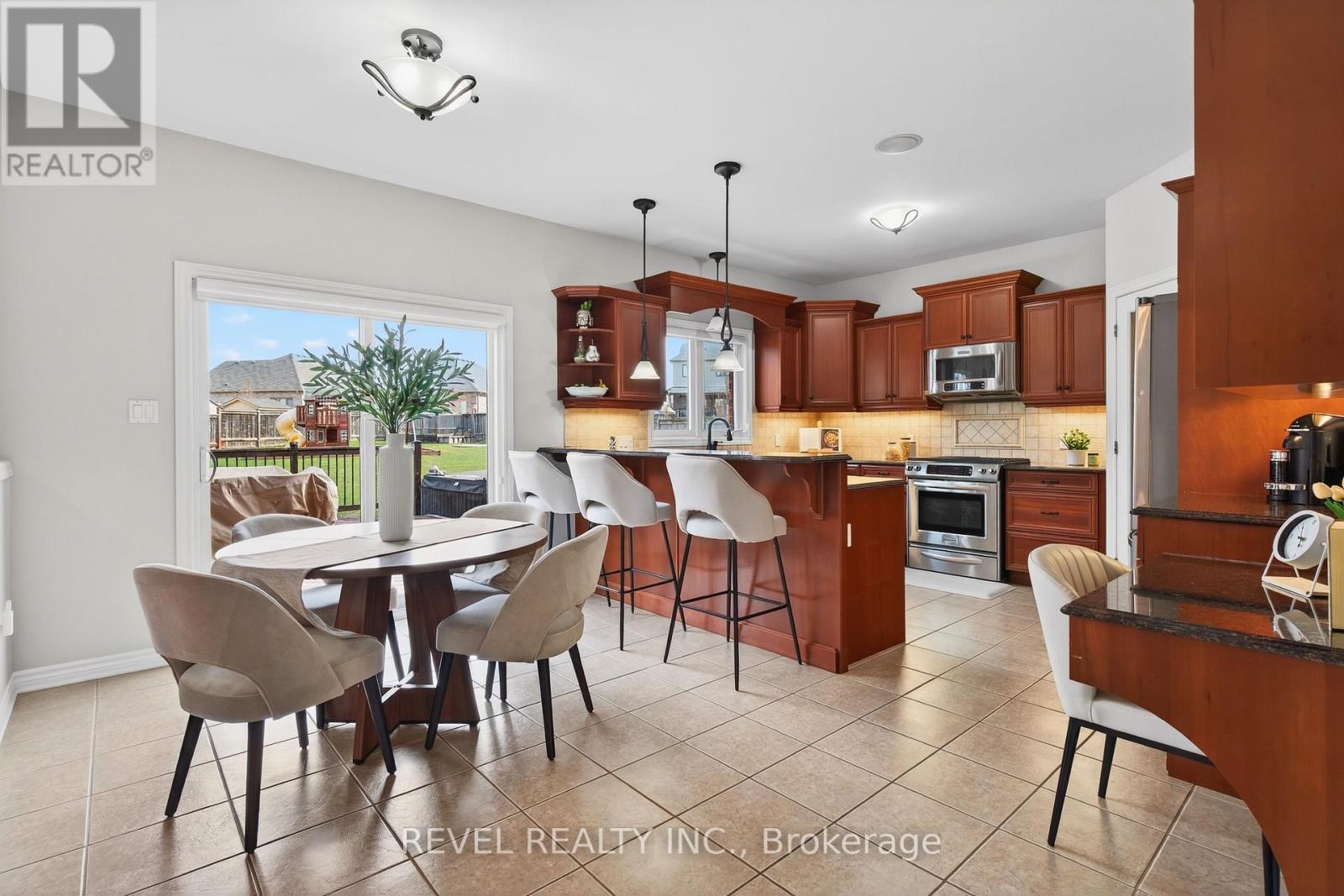 3190 Pincombe Drive, London South, Ontario  N6L 0B4 - Photo 15 - X12945976