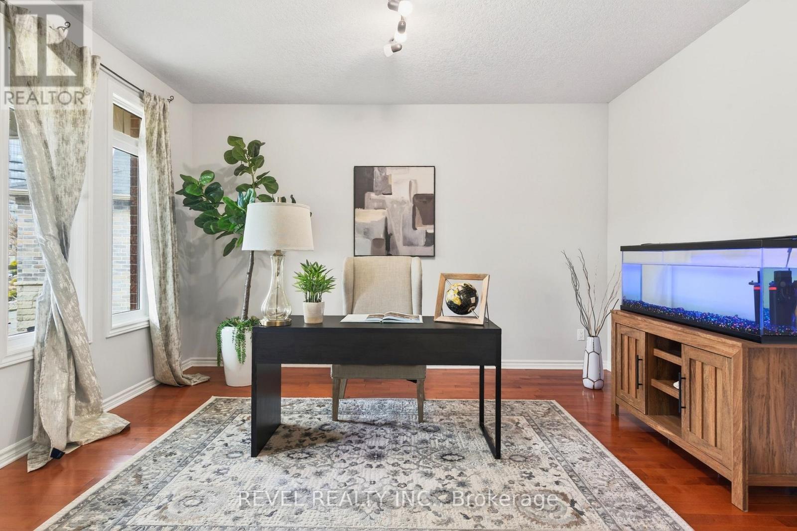 3190 Pincombe Drive, London South, Ontario  N6L 0B4 - Photo 5 - X12945976