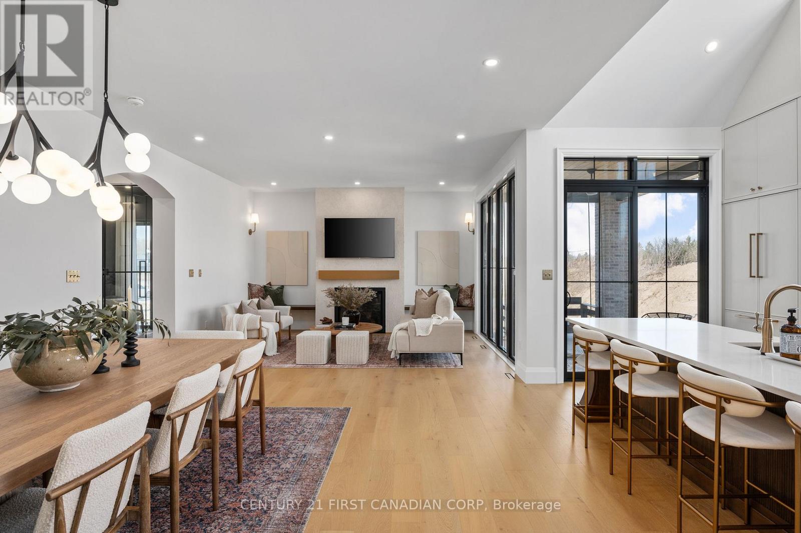 240 Foxborough Place, Thames Centre, Ontario  N0M 2P0 - Photo 3 - X12946012