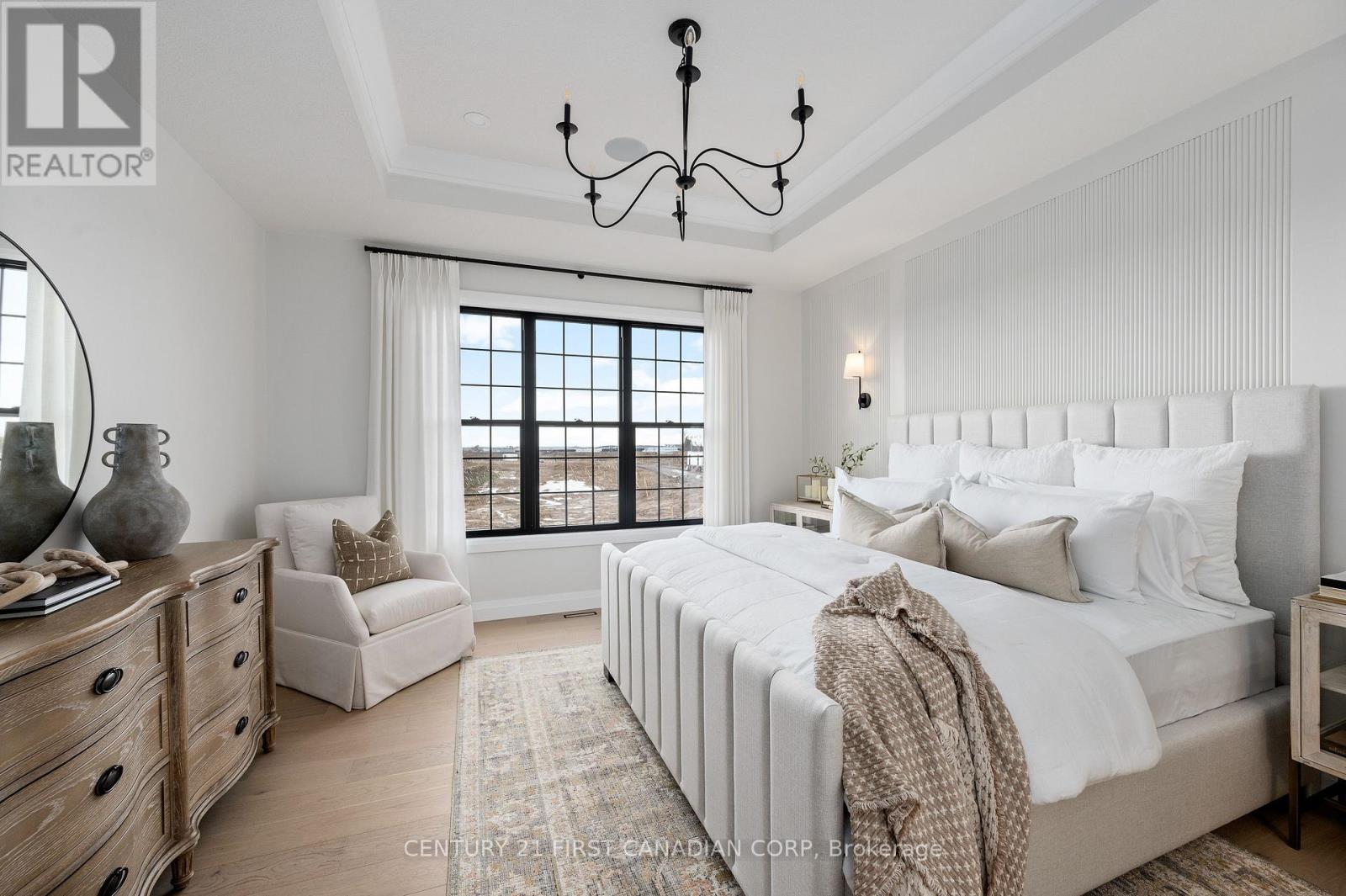 204 Foxborough Place, Thames Centre, Ontario  N0M 2P0 - Photo 9 - X12946014