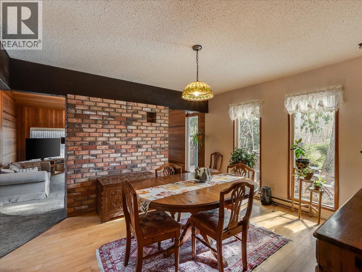 2827 Evin Road, Slocan Park, British Columbia  V0G 2E0 - Photo 29 - 10381350