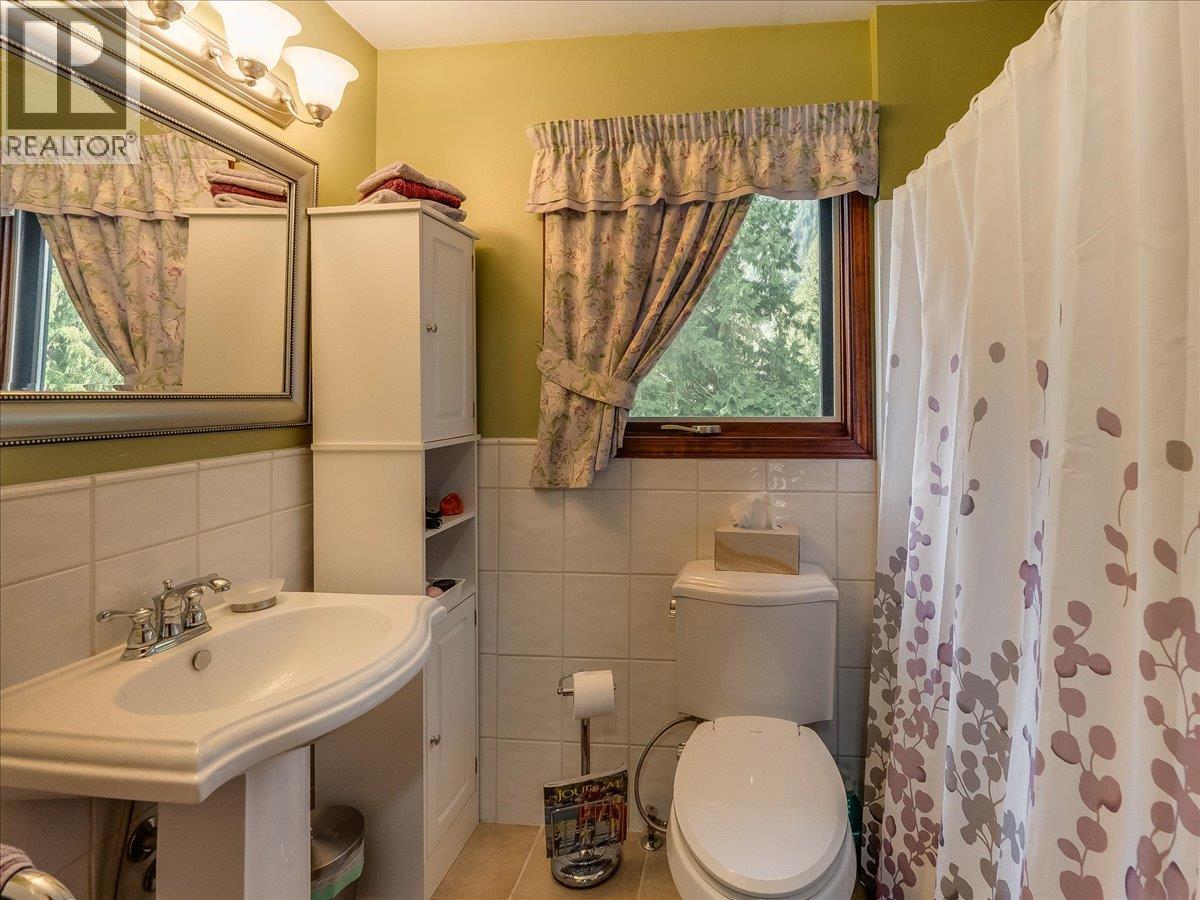 2827 Evin Road, Slocan Park, British Columbia  V0G 2E0 - Photo 63 - 10381350