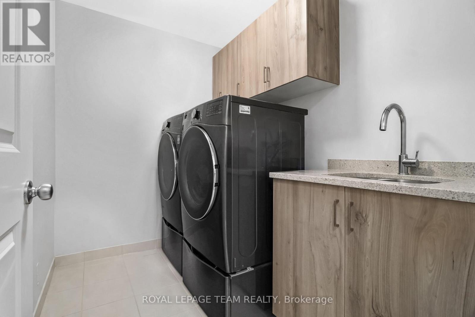 310 Kanashtage Terrace, Ottawa, Ontario  K4A 5J9 - Photo 22 - X12945922