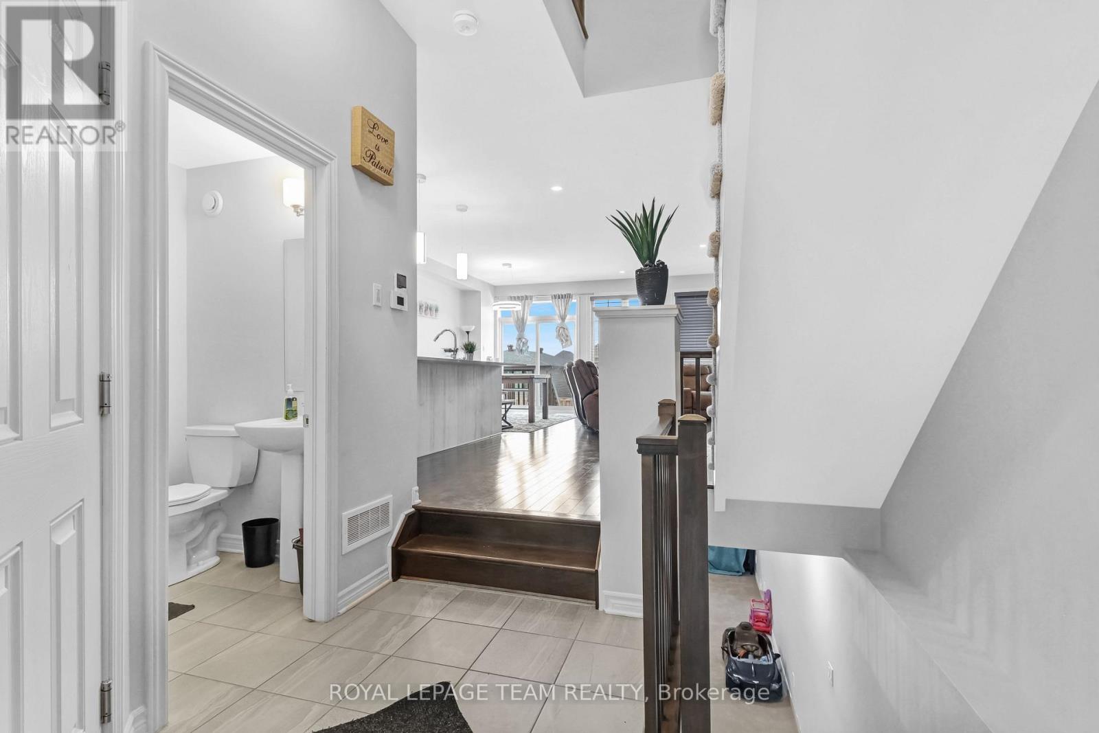 310 Kanashtage Terrace, Ottawa, Ontario  K4A 5J9 - Photo 3 - X12945922