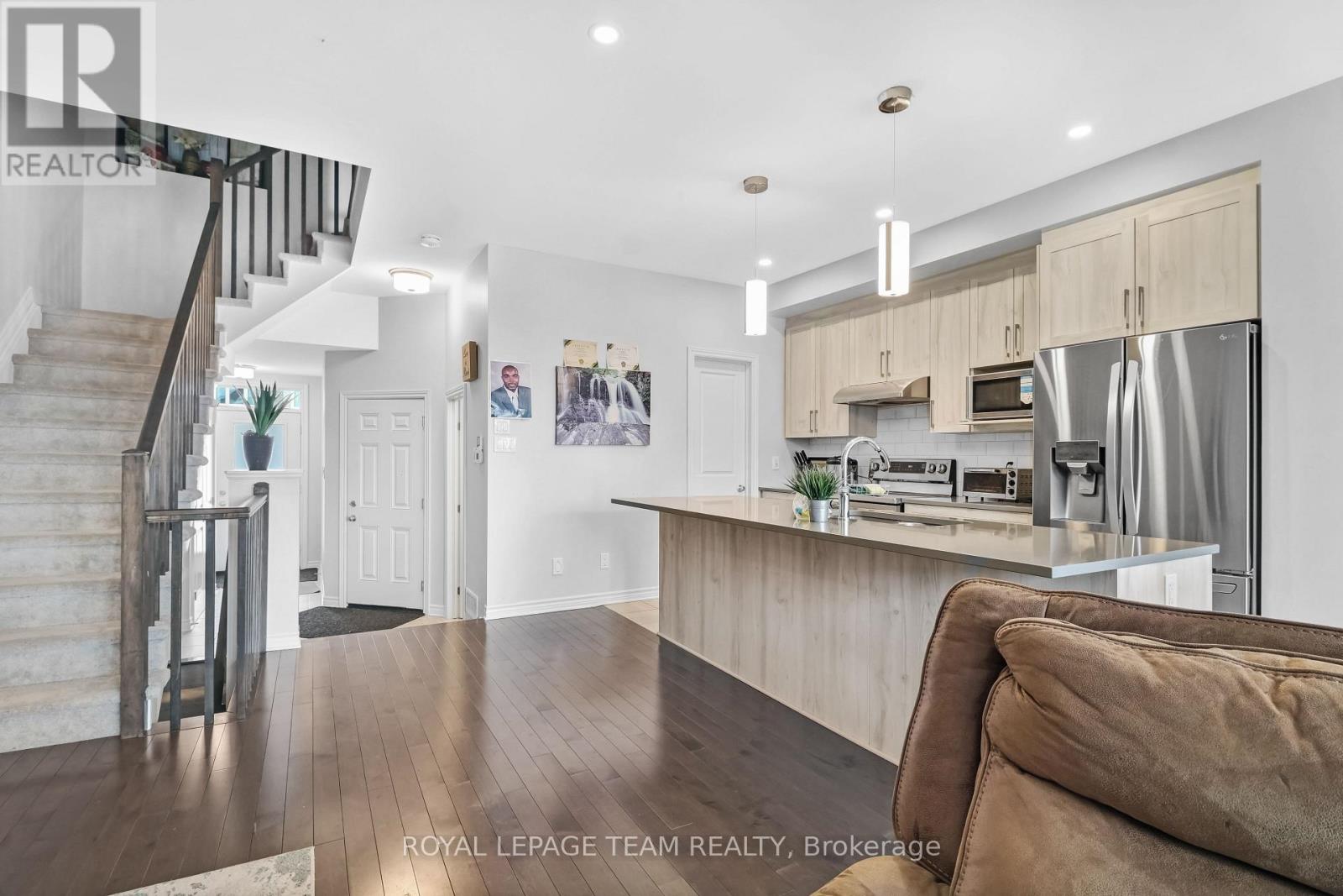 310 Kanashtage Terrace, Ottawa, Ontario  K4A 5J9 - Photo 5 - X12945922