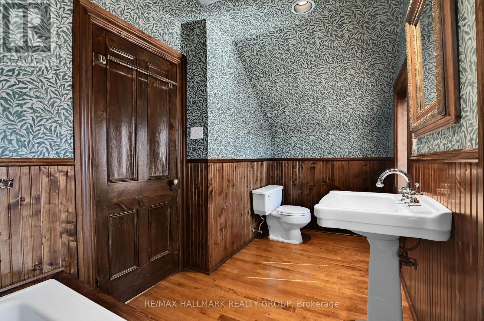 189 Mackay Street, Ottawa, Ontario  K1M 2B5 - Photo 18 - X12945946