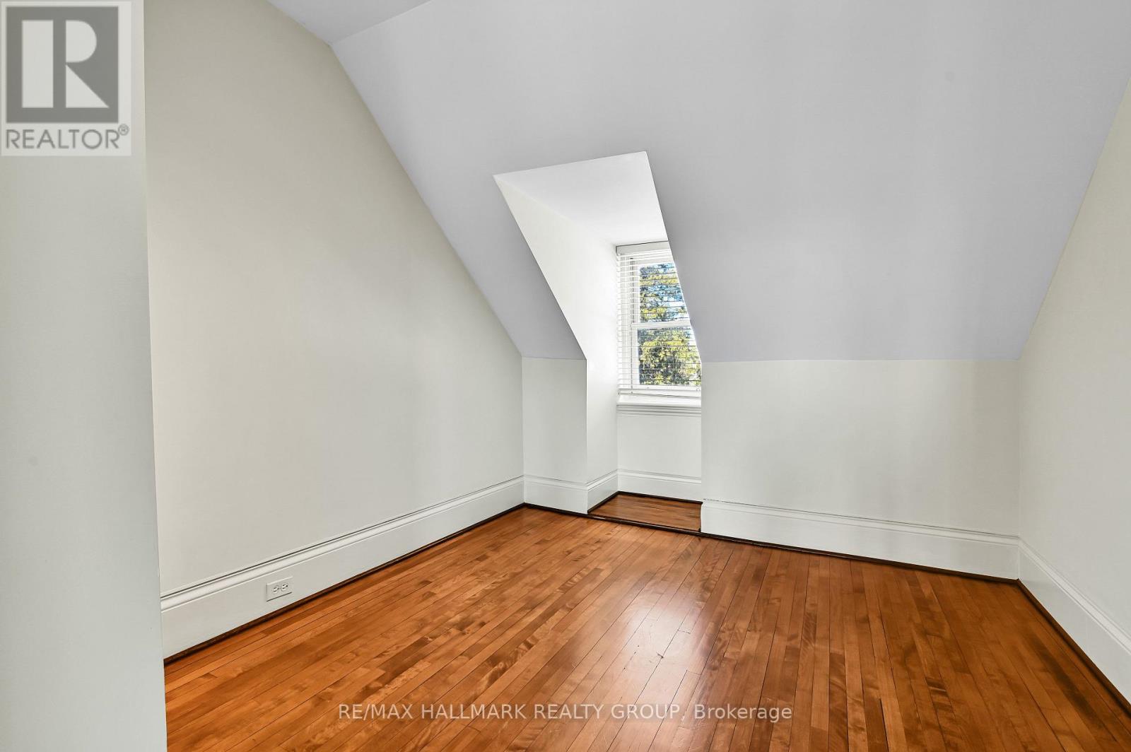 189 Mackay Street, Ottawa, Ontario  K1M 2B5 - Photo 27 - X12945946