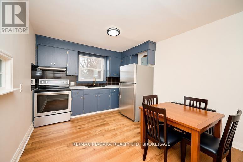 5 - 81 Maple Street, St. Catharines, Ontario  L2R 2B1 - Photo 8 - X12945882