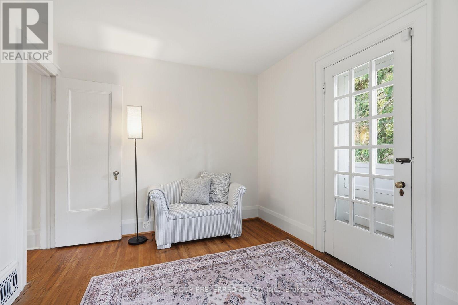 119 Base Line Road E, London South, Ontario  N6C 2N6 - Photo 34 - X12944058