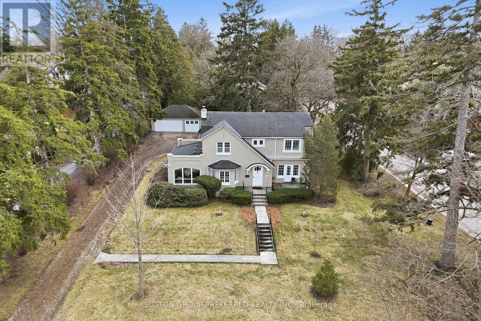 119 Base Line Road E, London South, Ontario  N6C 2N6 - Photo 5 - X12944058