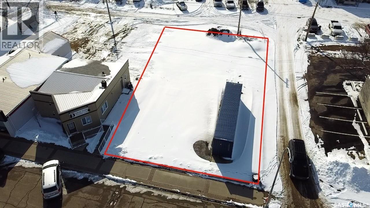 214-216 Franklin Street, Outlook, Saskatchewan  S0L 2N0 - Photo 1 - SK031631