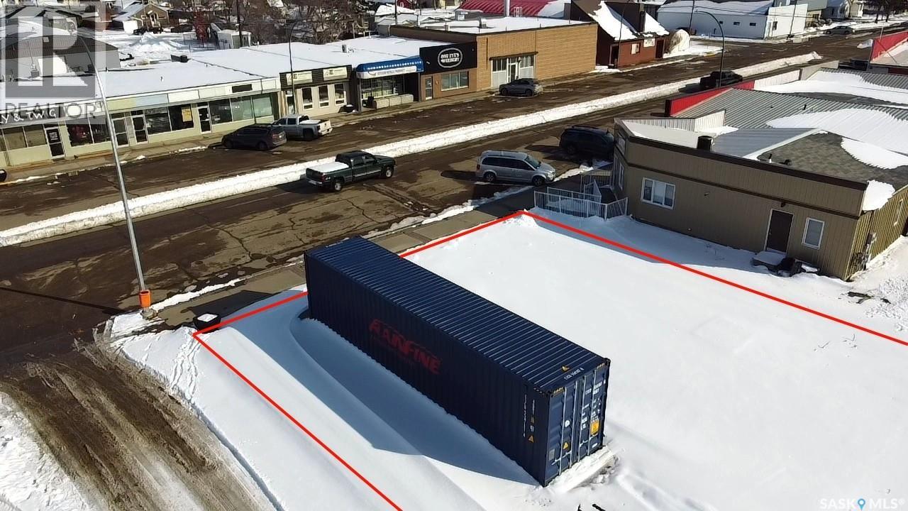 214-216 Franklin Street, Outlook, Saskatchewan  S0L 2N0 - Photo 2 - SK031631