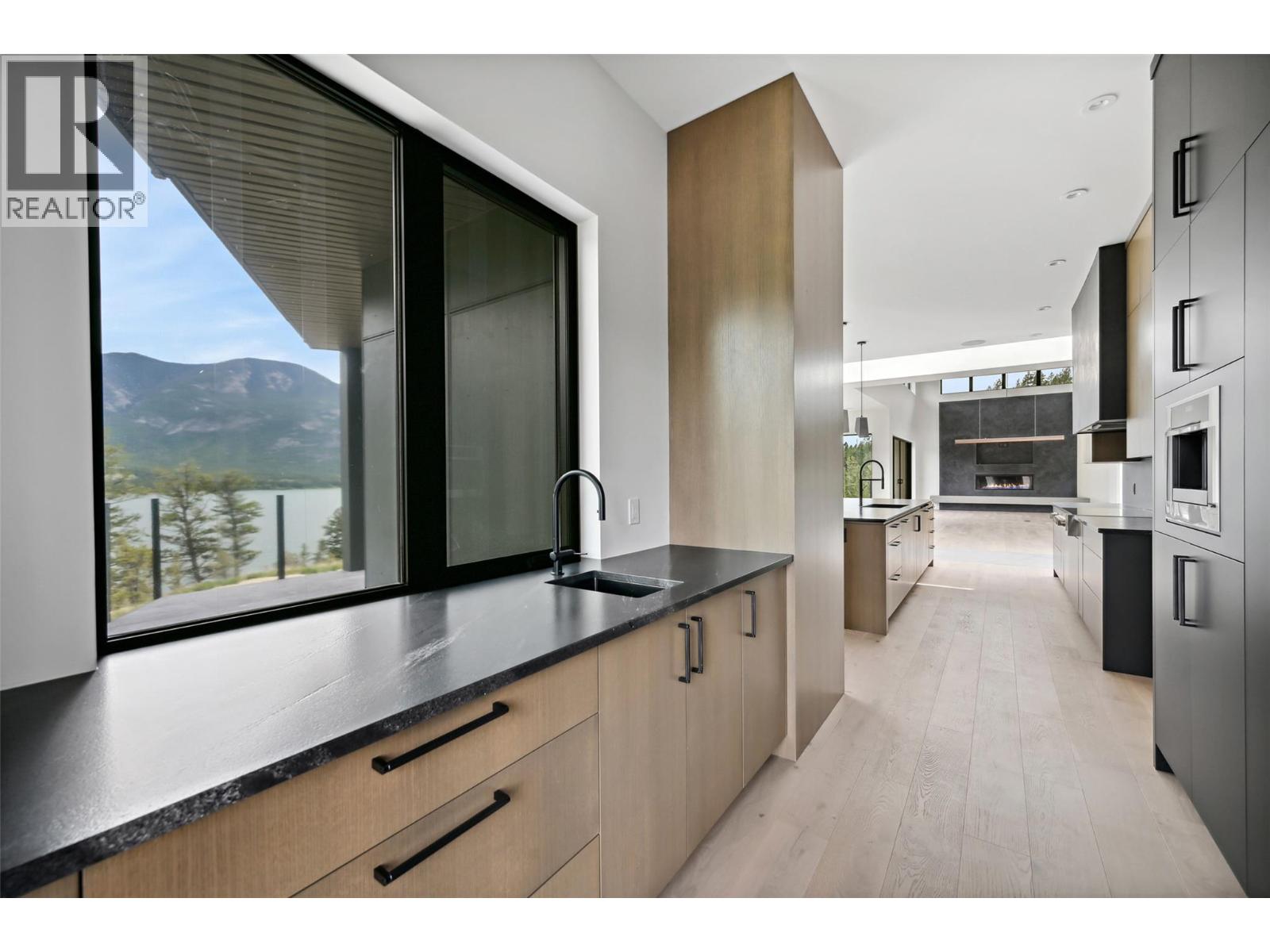 6200 Columbia Lake Road Unit# 4, Columbia Lake, British Columbia  V0B 1L2 - Photo 25 - 10347803