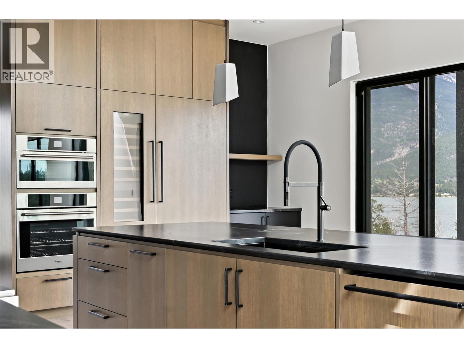 6200 Columbia Lake Road Unit# 4, Columbia Lake, British Columbia  V0B 1L2 - Photo 21 - 10347803