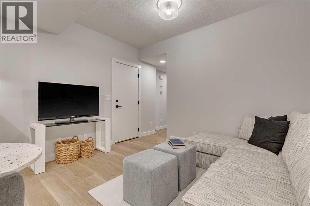 142 Belmont Passage SW, Calgary, Alberta  T2X 4N4 - Photo 21 - A2292575