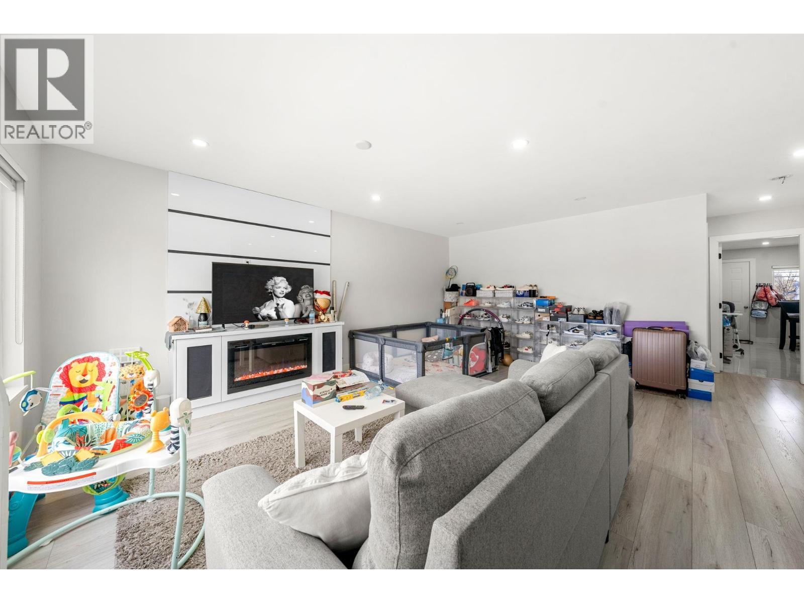 2506 E 45th Avenue, Vancouver, British Columbia  V5R 3B5 - Photo 13 - R3105304