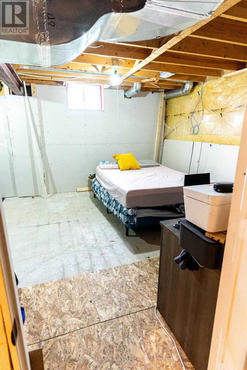 27 Mantz Crescent, Whitby, Ontario  L1R 0L3 - Photo 26 - E12936226