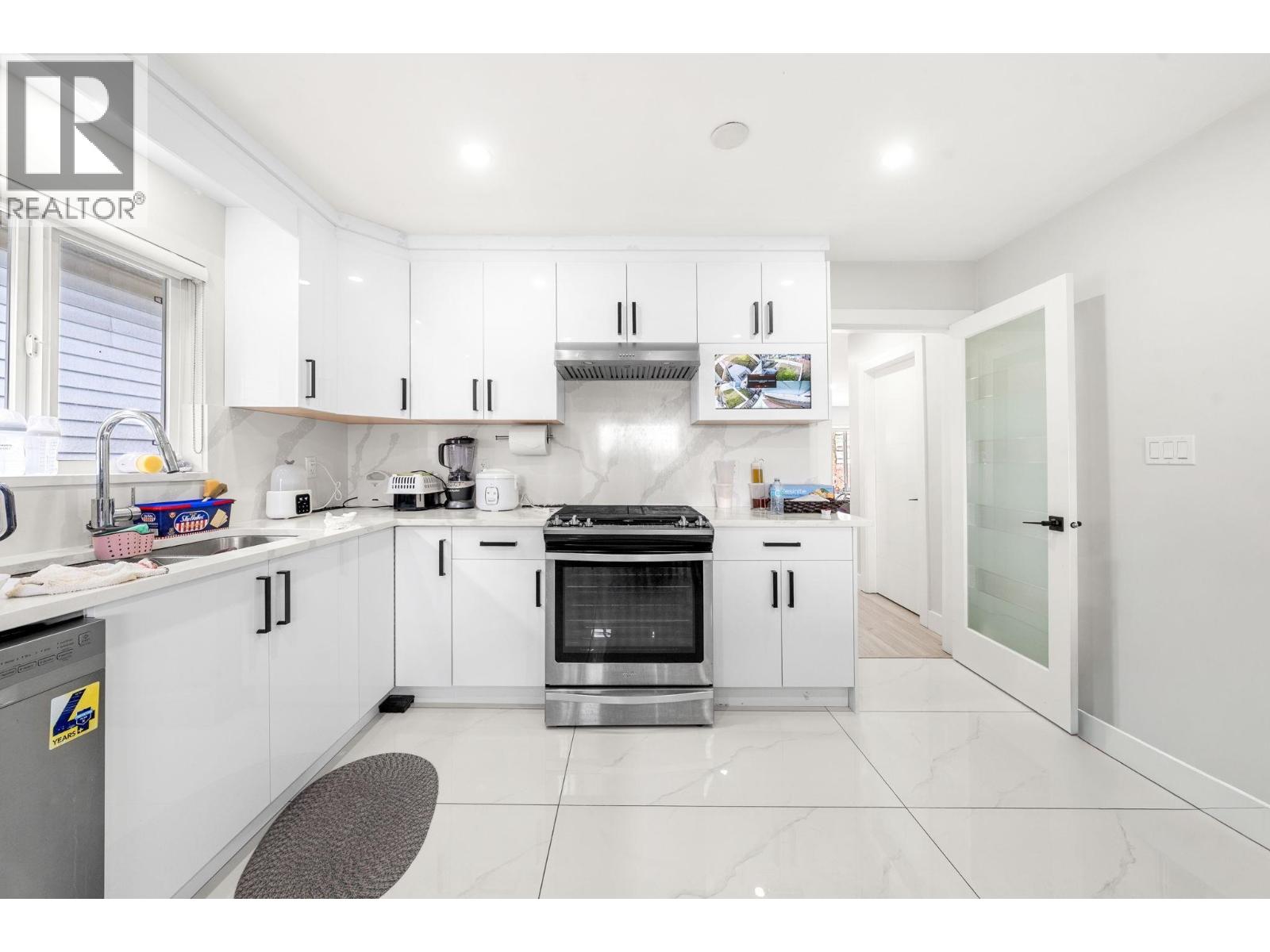 2506 E 45th Avenue, Vancouver, British Columbia  V5R 3B5 - Photo 25 - R3105304