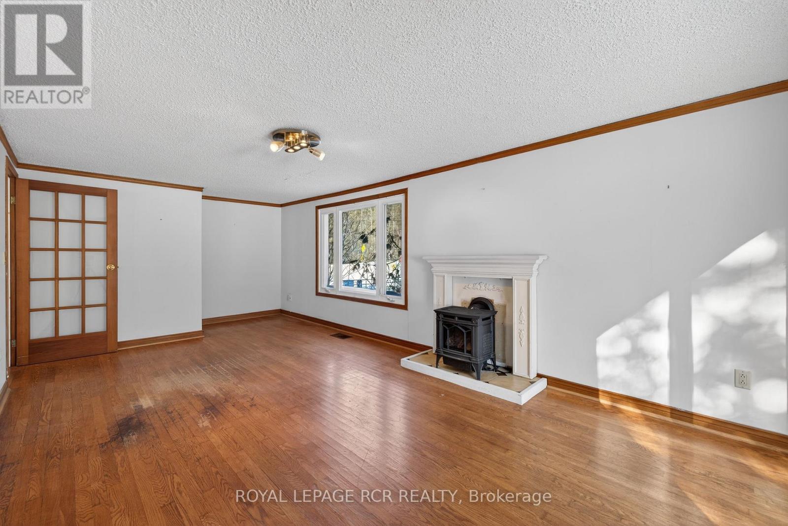 815 Forks Of The Credit Road, Caledon, Ontario  L7K 0E7 - Photo 11 - W12750726