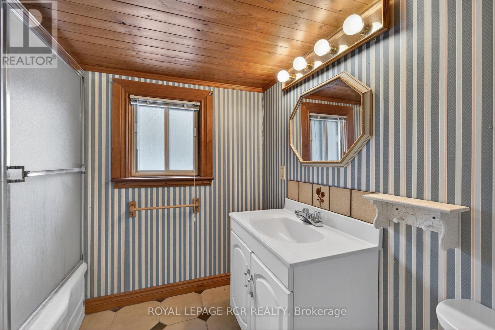 815 Forks Of The Credit Road, Caledon, Ontario  L7K 0E7 - Photo 29 - W12750726