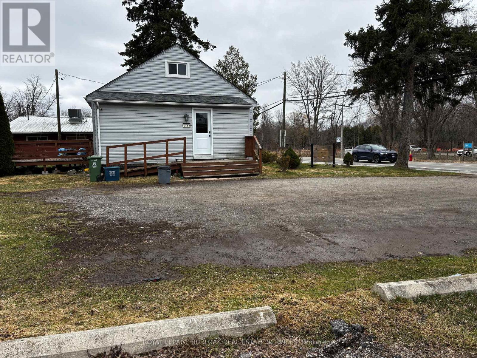 1464 Centre Road, Hamilton, Ontario  L8N 2Z7 - Photo 4 - X12815328