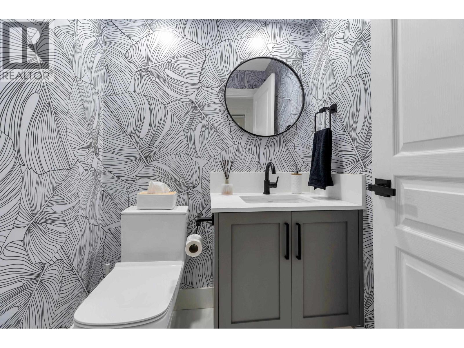 1102 Strathaven Drive, North Vancouver, British Columbia  V7H 2Z6 - Photo 11 - R3102867