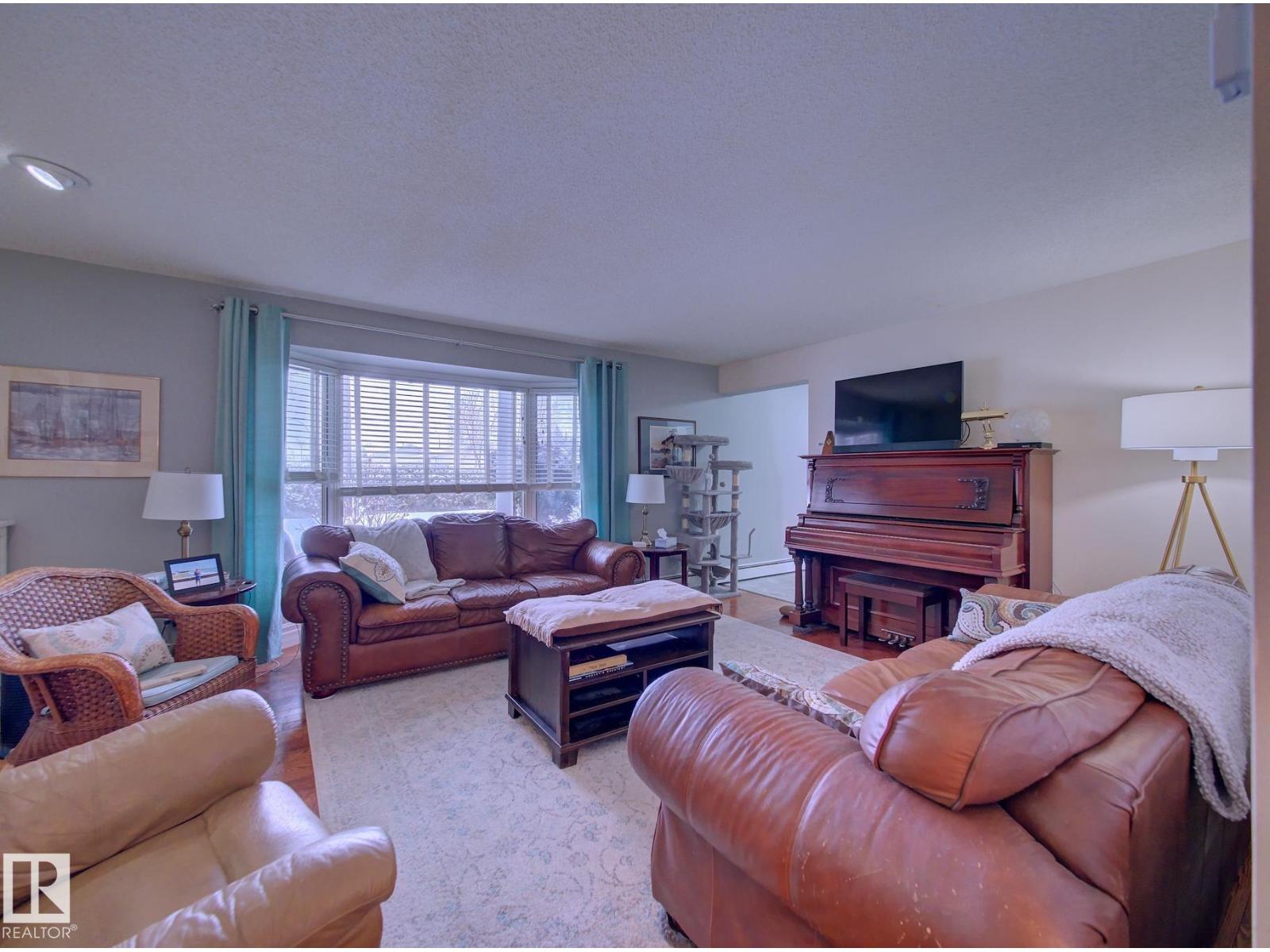 5308 52 Av, Bruderheim, Alberta  T0B 0S0 - Photo 5 - E4480077