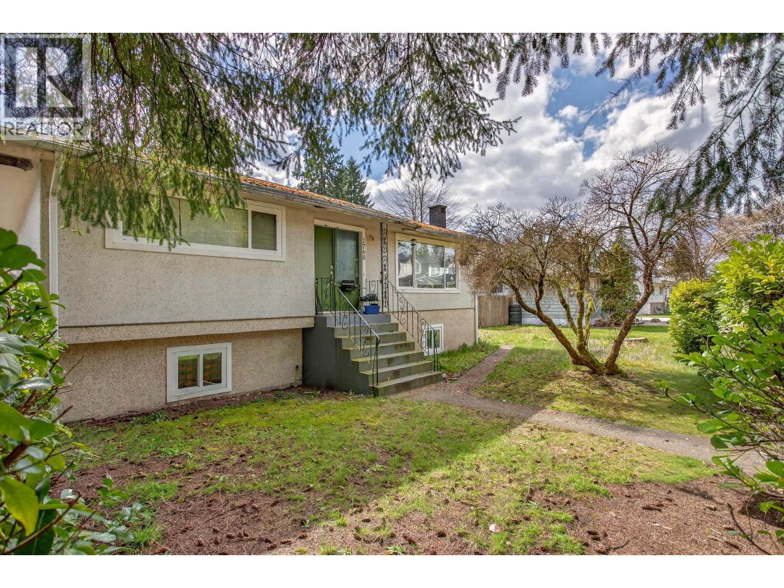 1760 Jensen Avenue, Port Coquitlam, British Columbia  V3B 2E3 - Photo 2 - R3105685