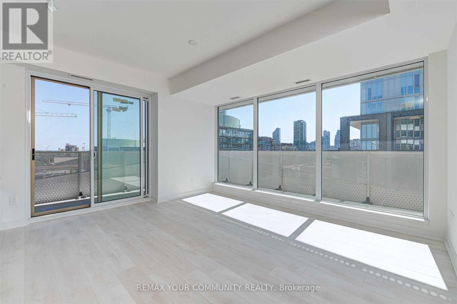 810 - 60 Tannery Road, Toronto, Ontario  M5A 0S8 - Photo 7 - C12945864